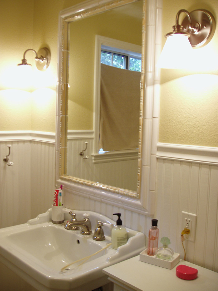 bathroom mirror picture